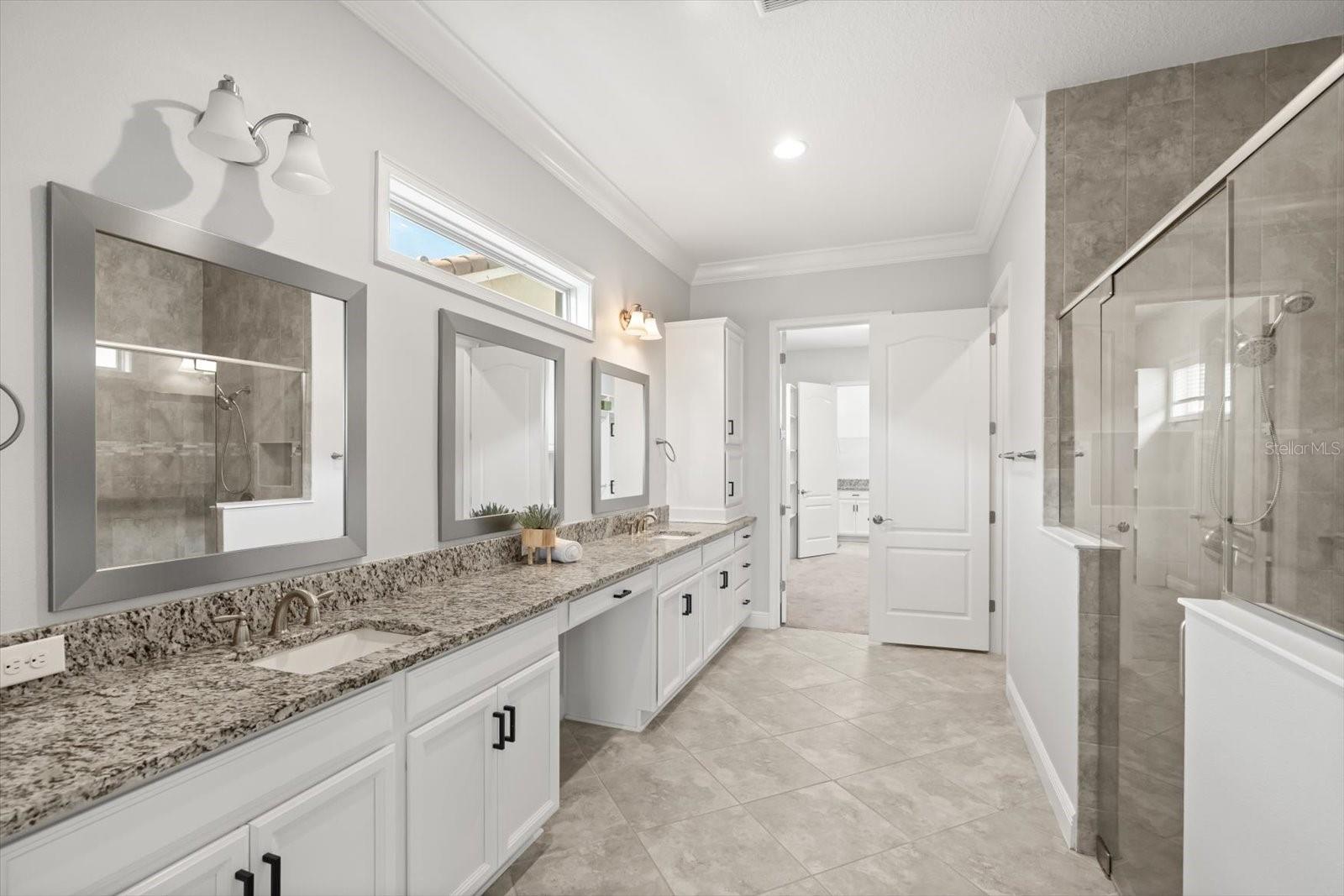 Image 12 of 64 For 10151 Henbury Street