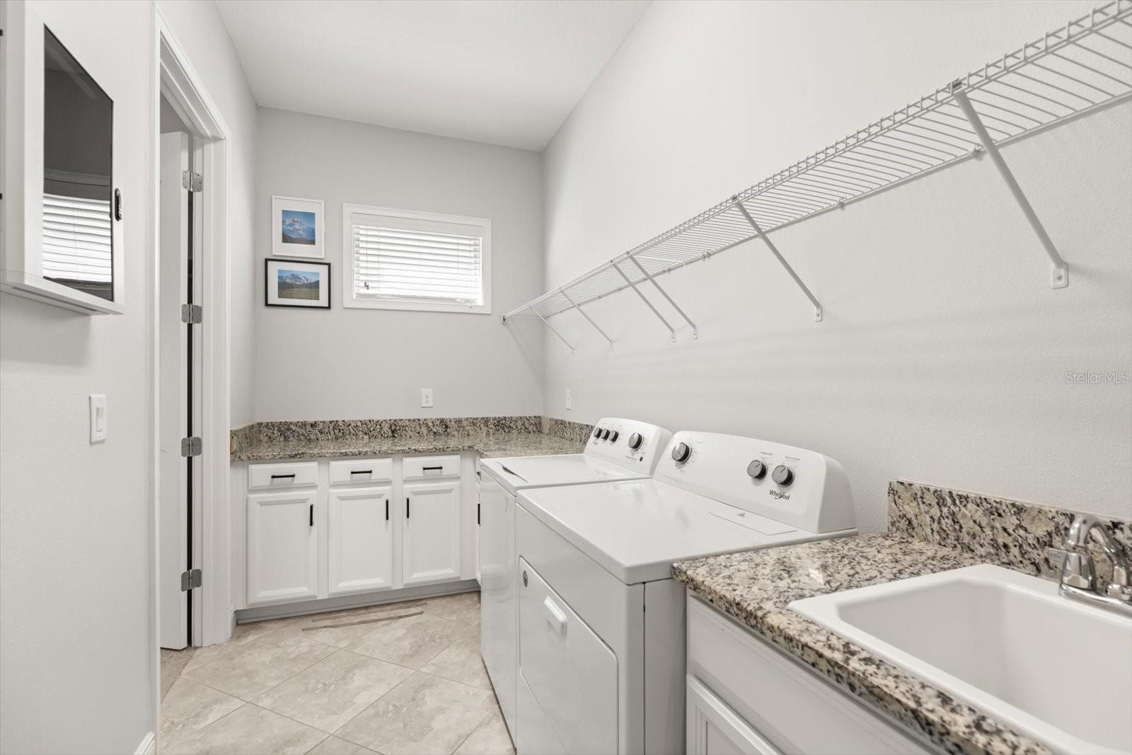 Image 16 of 64 For 10151 Henbury Street