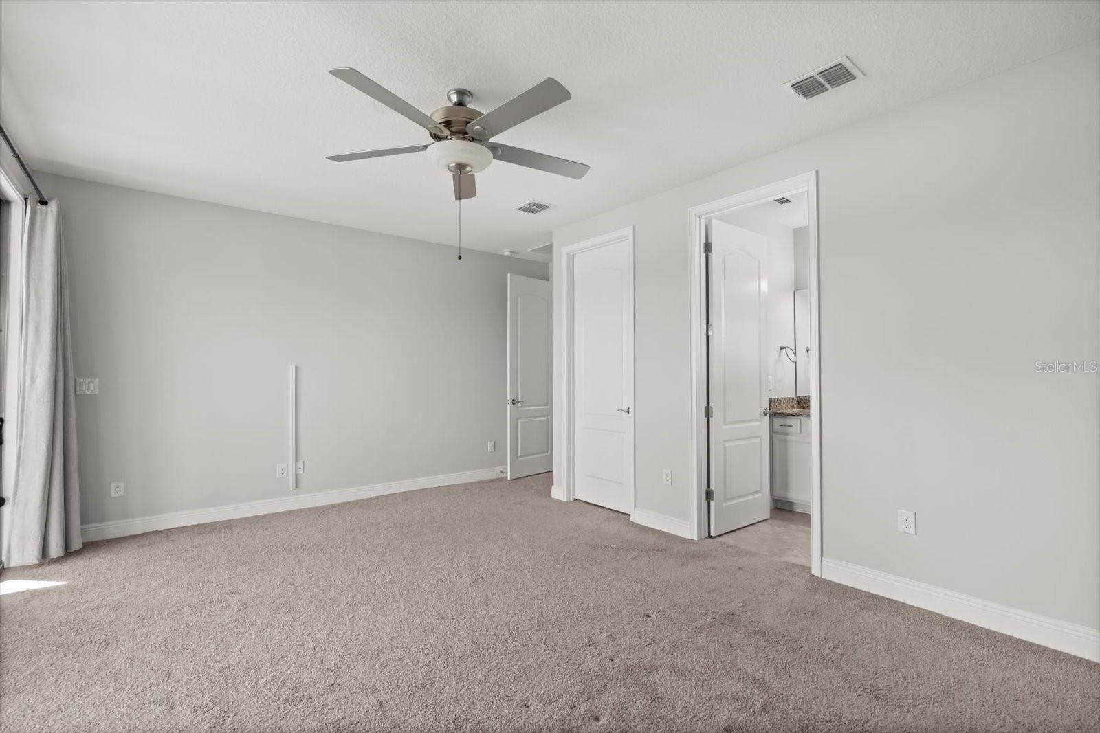 Image 21 of 64 For 10151 Henbury Street