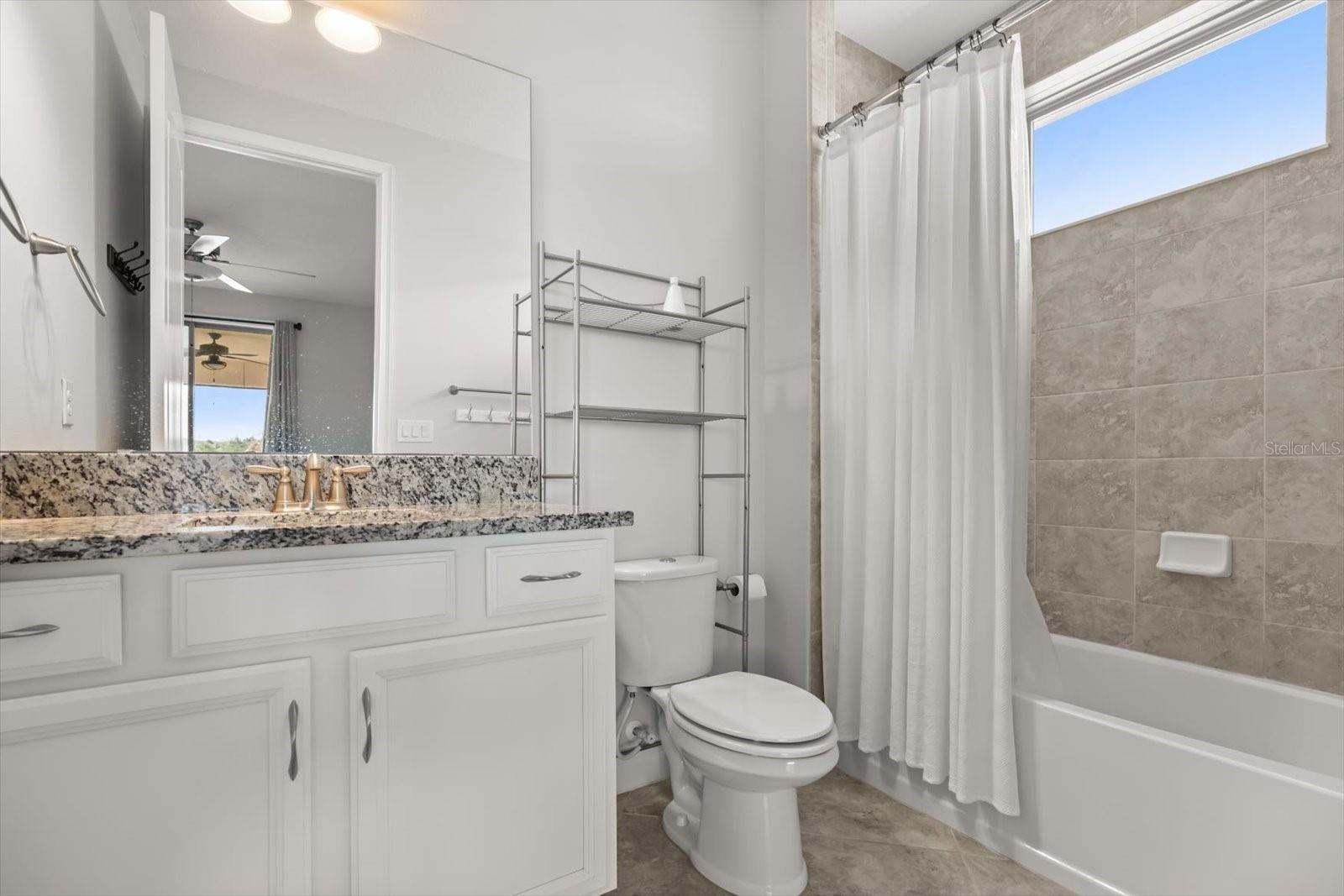 Image 22 of 64 For 10151 Henbury Street