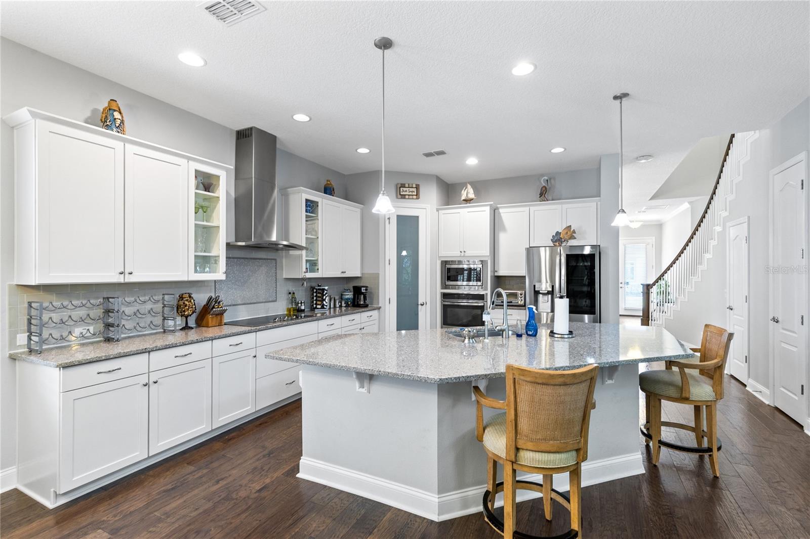 Image 10 of 48 For 8539 Martinson Street