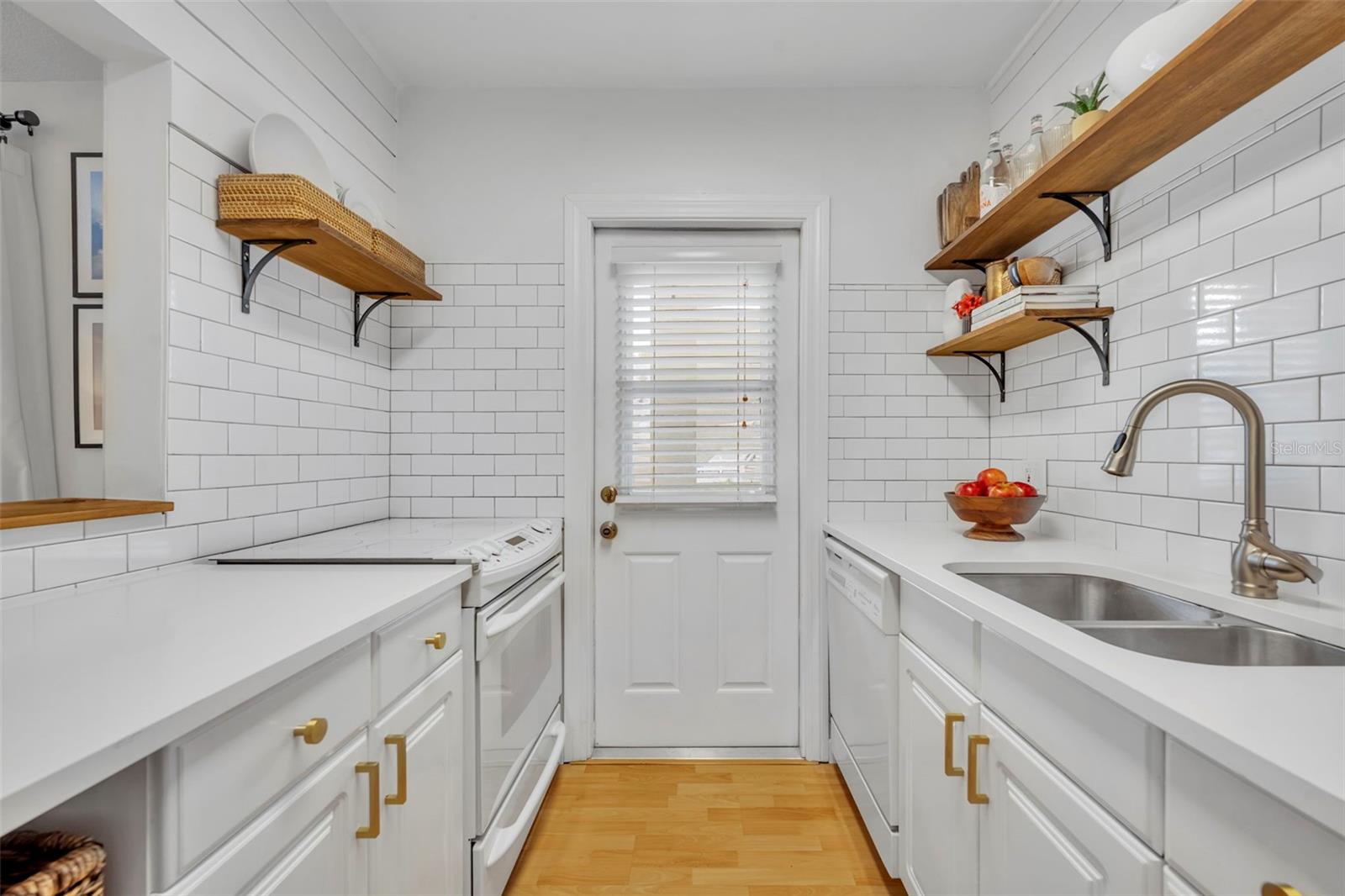 Image 12 of 55 For 1000 Orlando Avenue B25