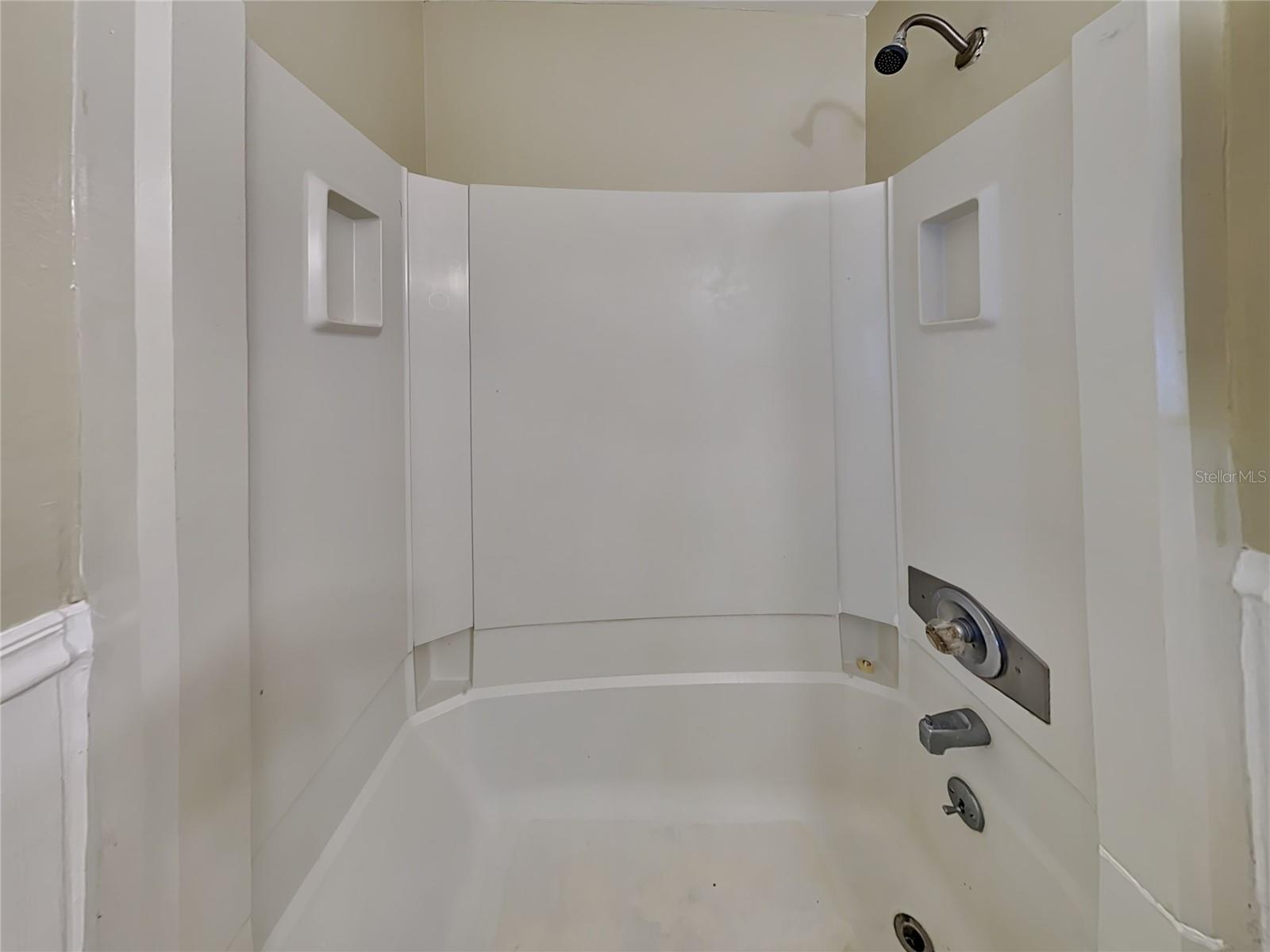 Image 13 of 15 For 158 Highland Avenue Apt 2