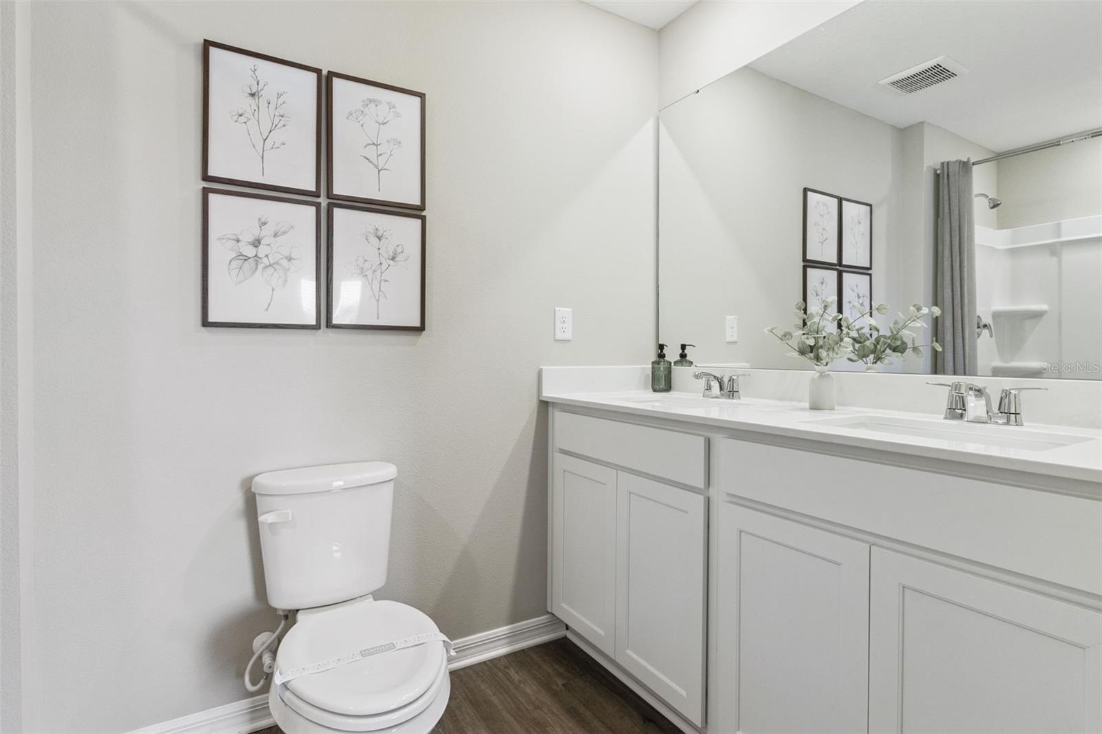 Image 21 of 27 For 2786 Adeline Avenue