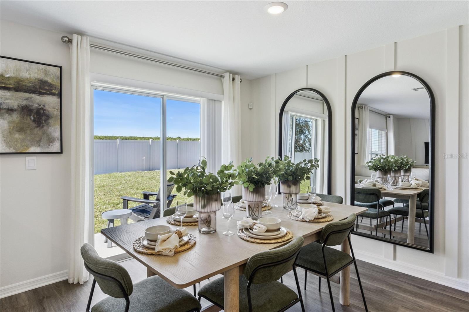 Image 7 of 27 For 2786 Adeline Avenue