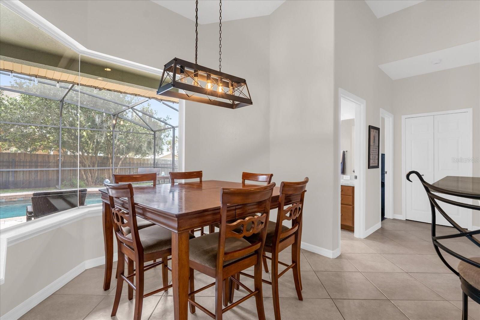 Image 14 of 38 For 618 Statenville Court