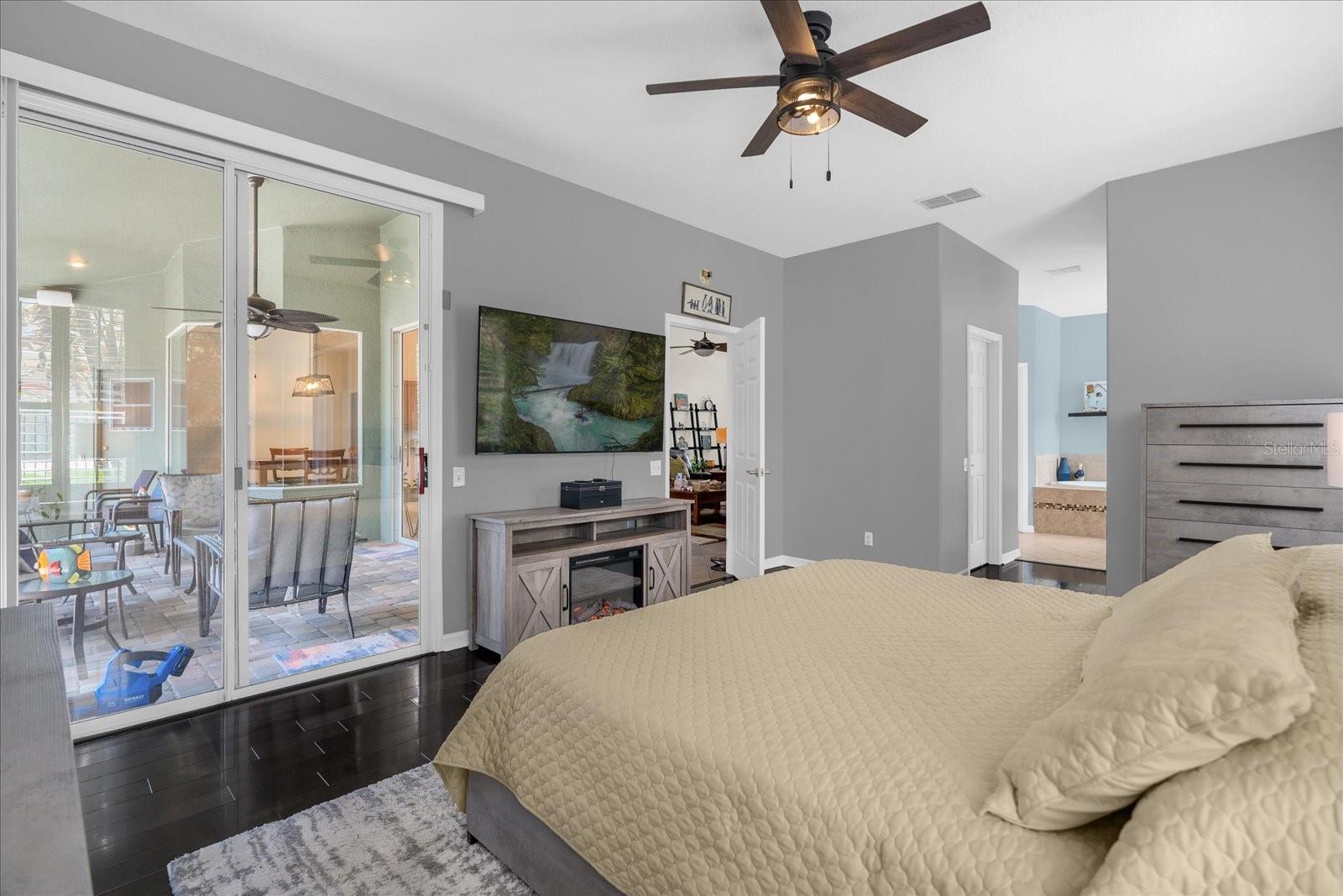 Image 17 of 38 For 618 Statenville Court