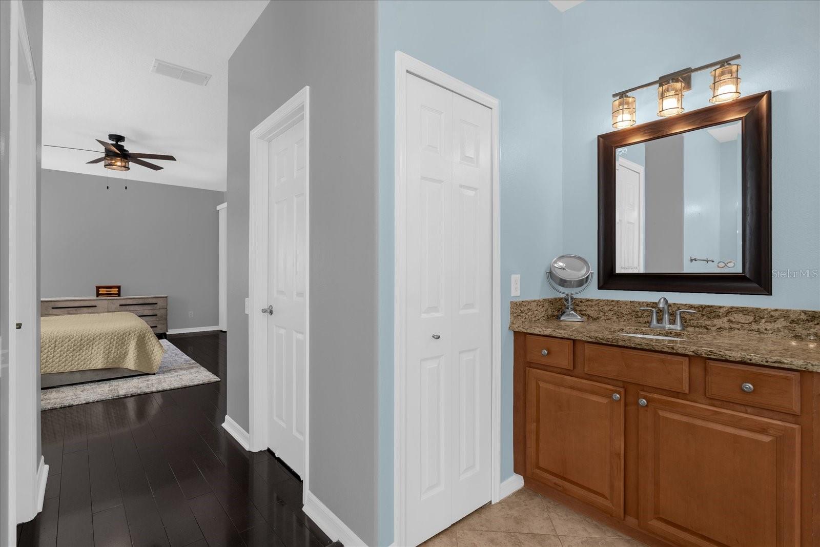 Image 21 of 38 For 618 Statenville Court