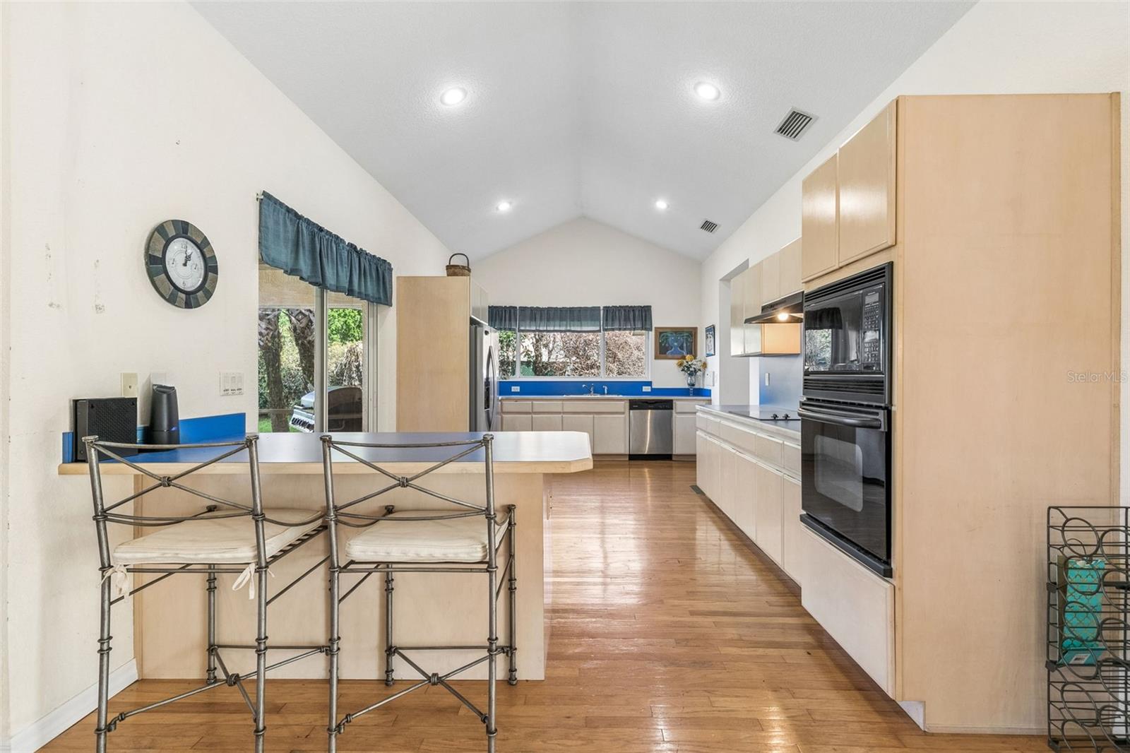 Image 10 of 38 For 12811 Bellerive Drive