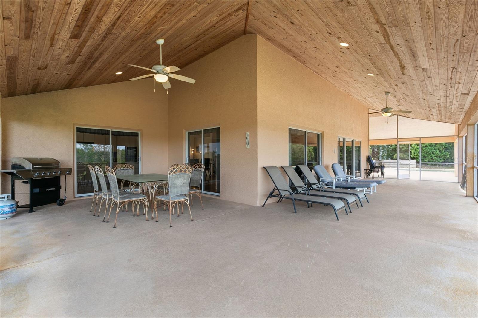 Image 23 of 38 For 12811 Bellerive Drive