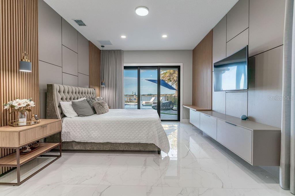 Image 17 of 63 For 7701 Summerlake Pointe Boulevard