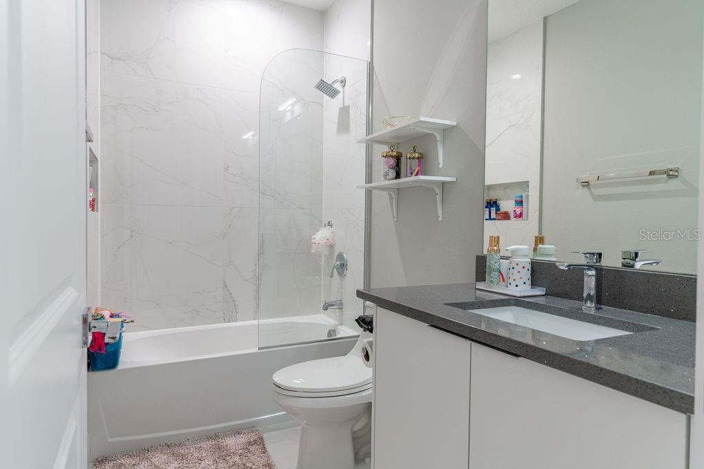 Image 40 of 63 For 7701 Summerlake Pointe Boulevard