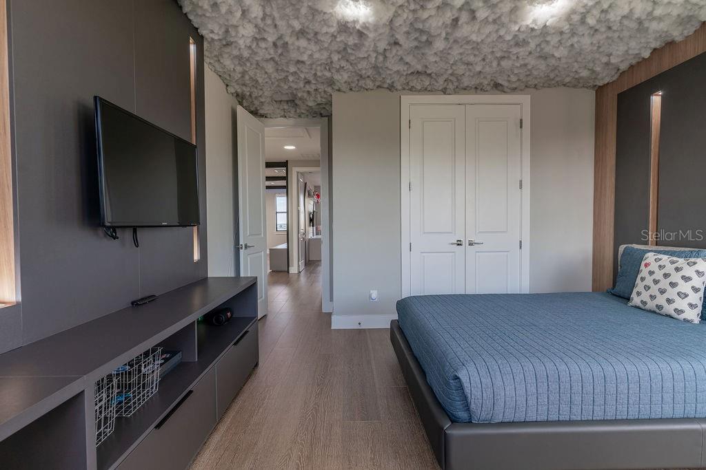 Image 43 of 63 For 7701 Summerlake Pointe Boulevard