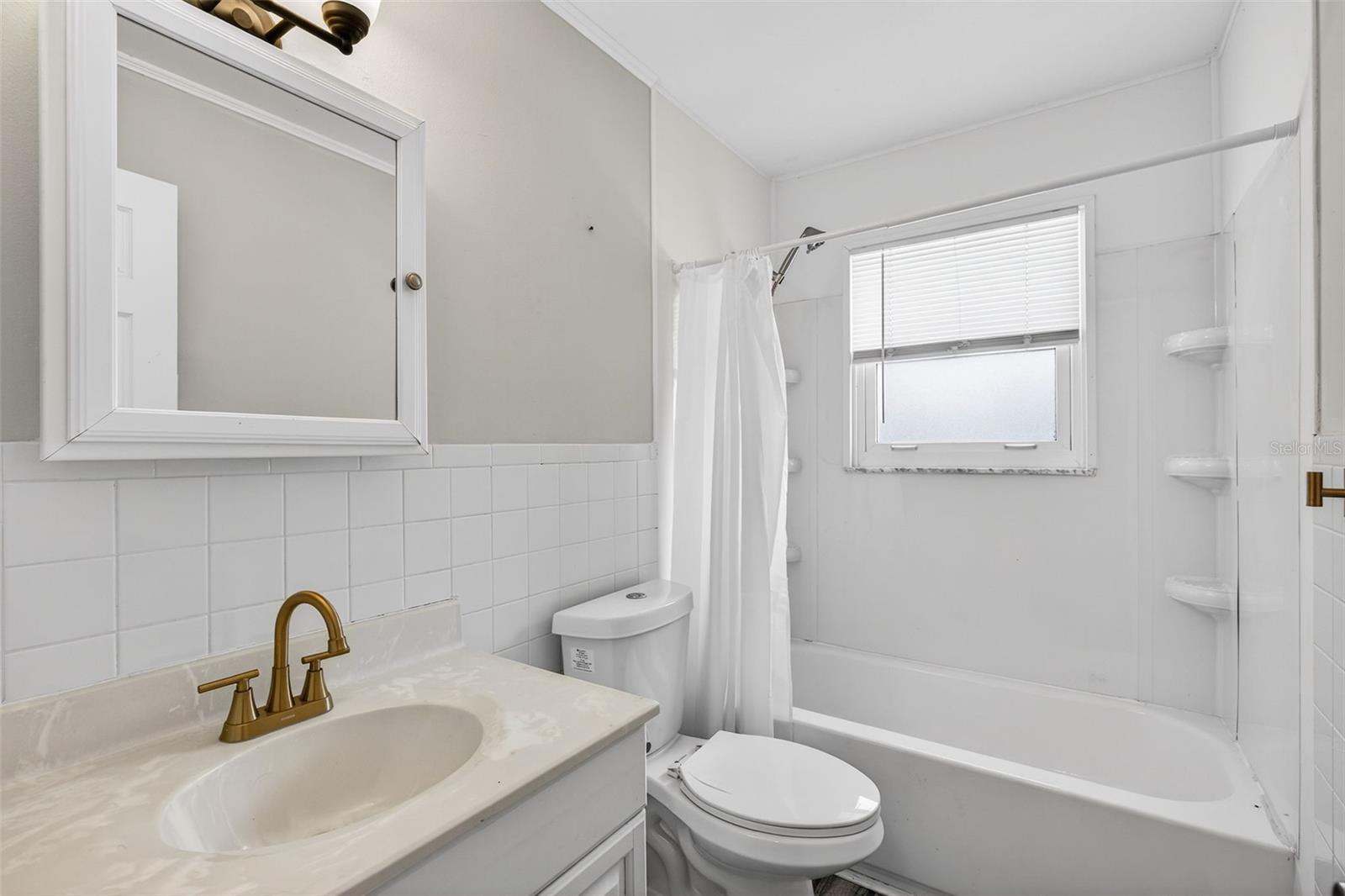 Image 20 of 30 For 8018 Grovemont Estates Road