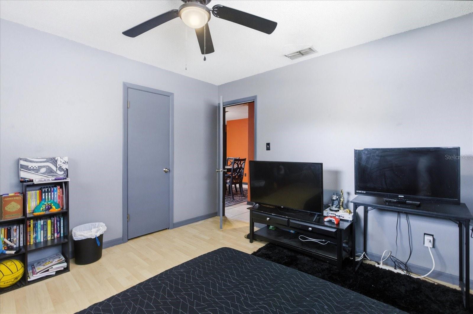 Image 15 of 28 For 4623 Conway Gardens Road