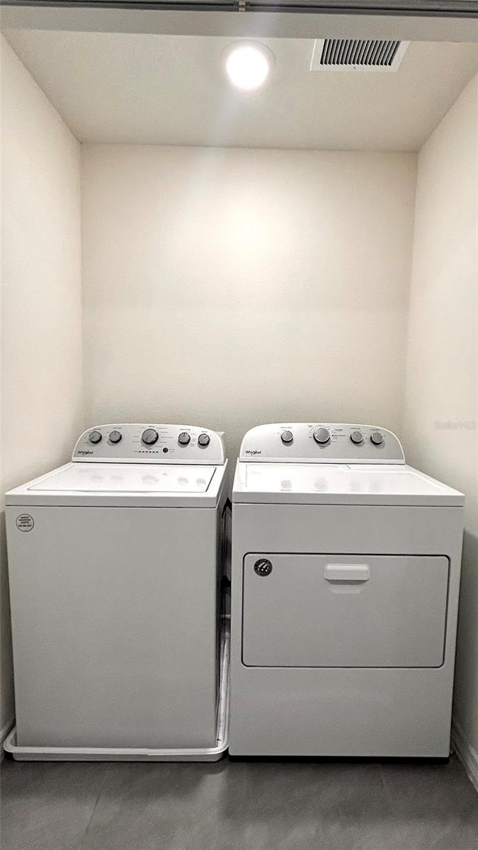 Image 15 of 37 For 11032 Great Rock Street