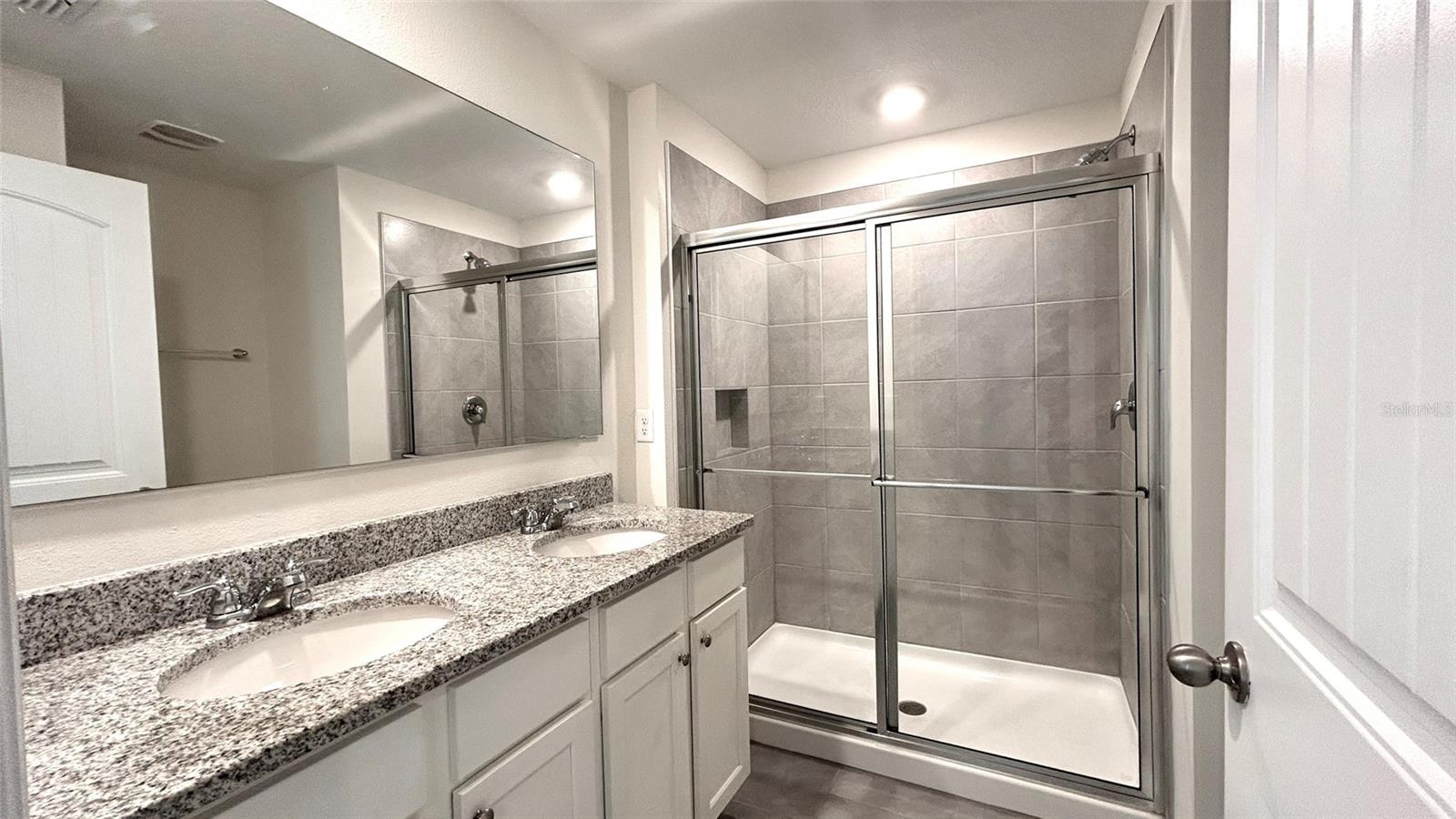 Image 22 of 37 For 11032 Great Rock Street