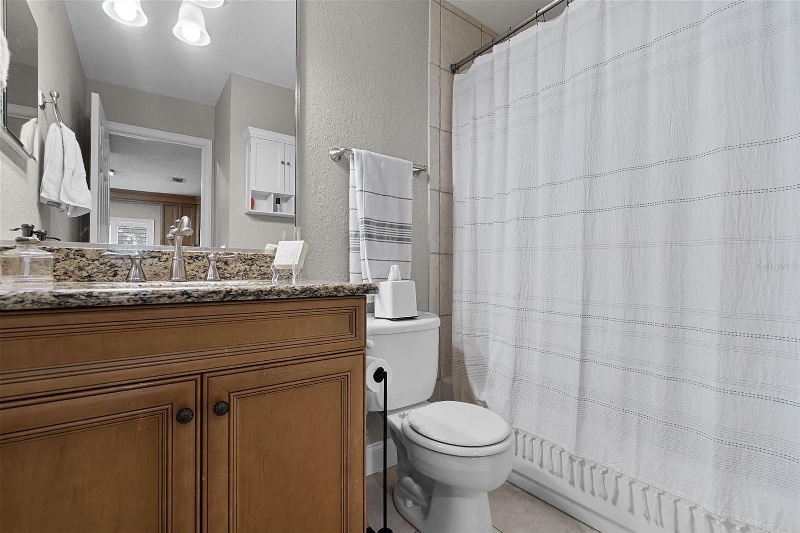 Image 15 of 21 For 538 Par Street 538