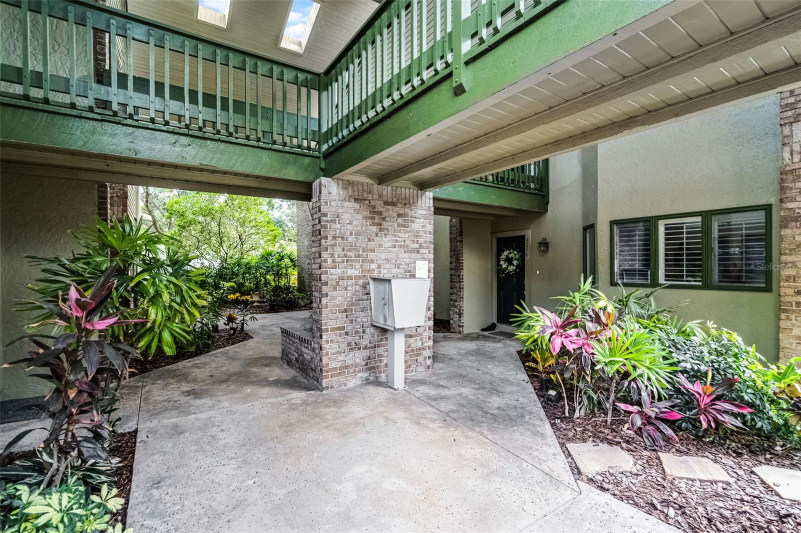 Image 17 of 21 For 538 Par Street 538