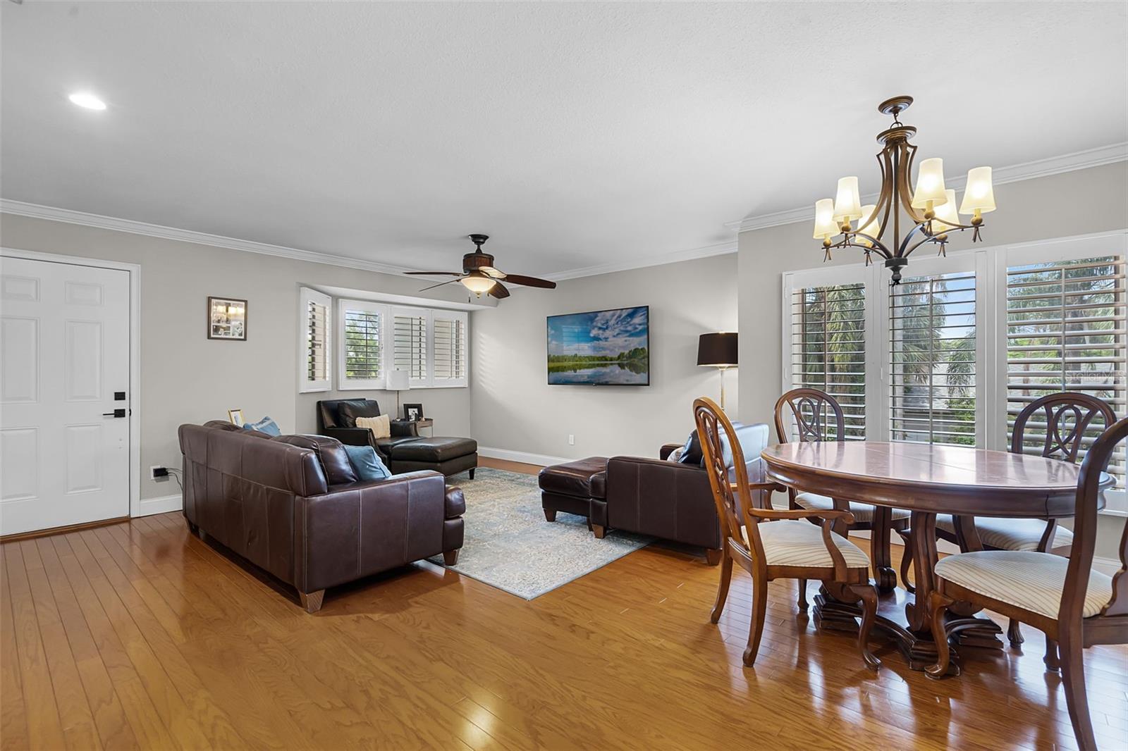 Image 5 of 21 For 538 Par Street 538