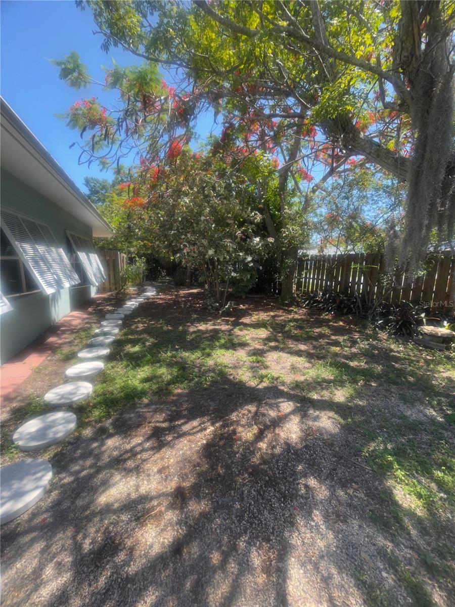 Image 13 of 18 For 428 Court Street