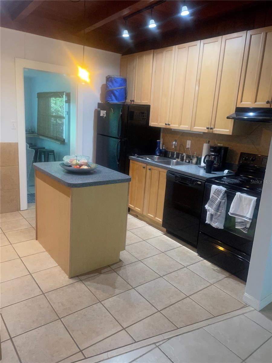 Image 2 of 18 For 428 Court Street