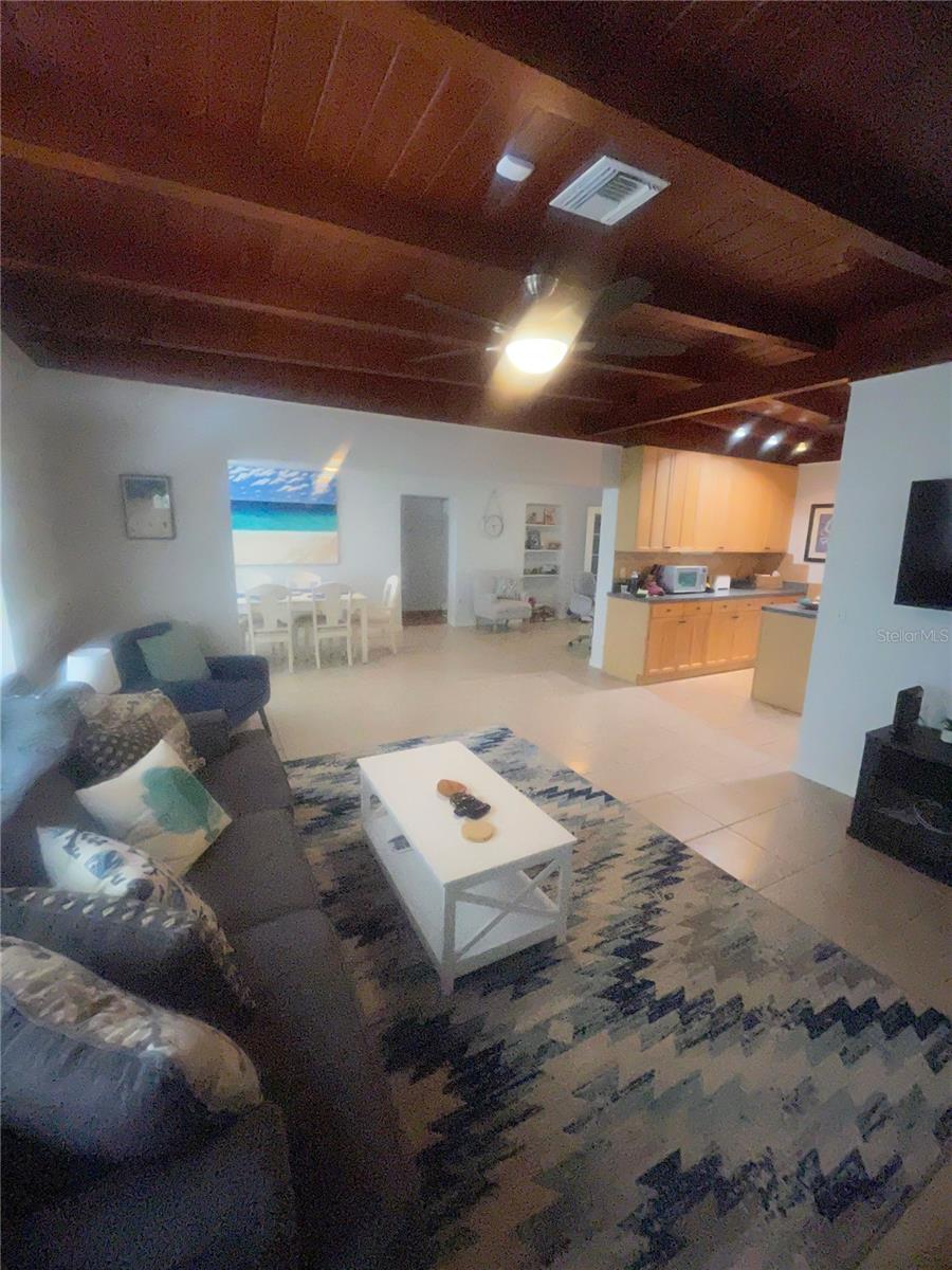 Image 5 of 18 For 428 Court Street