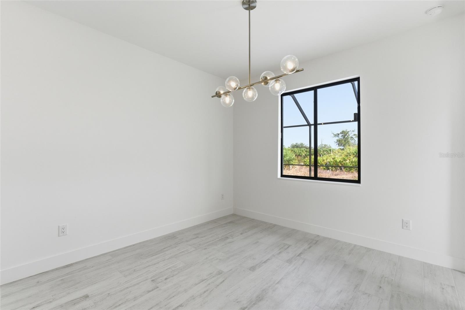 Image 16 of 67 For 10488 Van Wyck Terrace