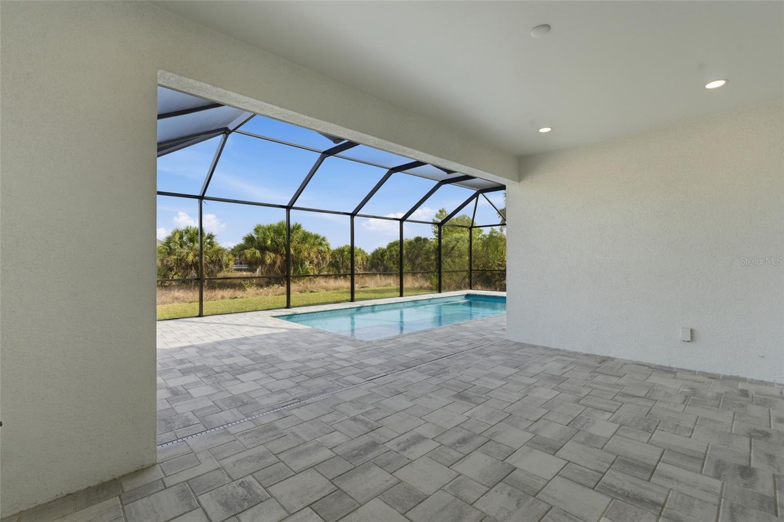 Image 37 of 67 For 10488 Van Wyck Terrace