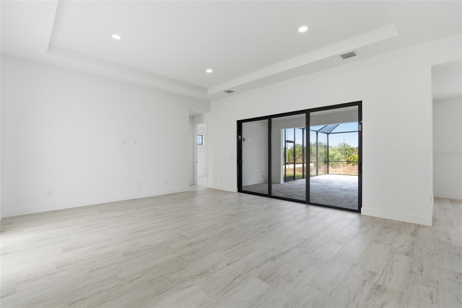 Image 7 of 67 For 10488 Van Wyck Terrace