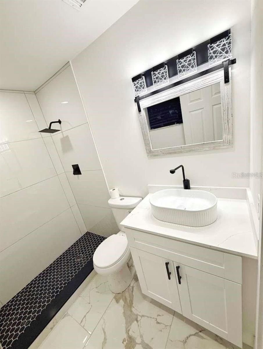 Image 10 of 15 For 1048 Newbern Street Ne