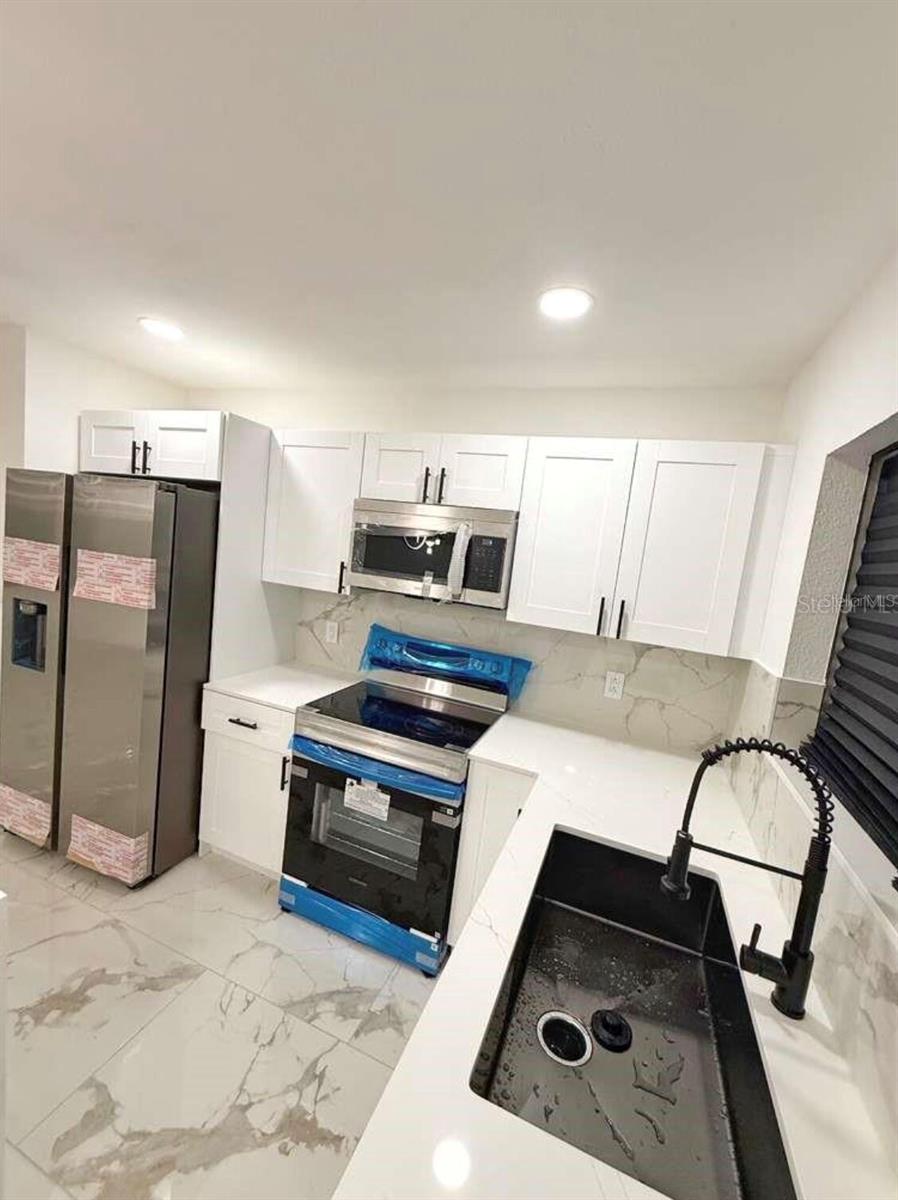 Image 7 of 15 For 1048 Newbern Street Ne