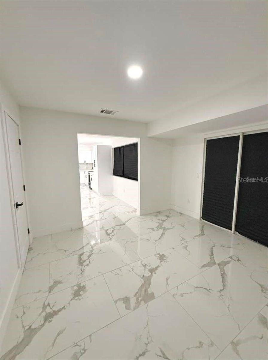 Image 9 of 15 For 1048 Newbern Street Ne