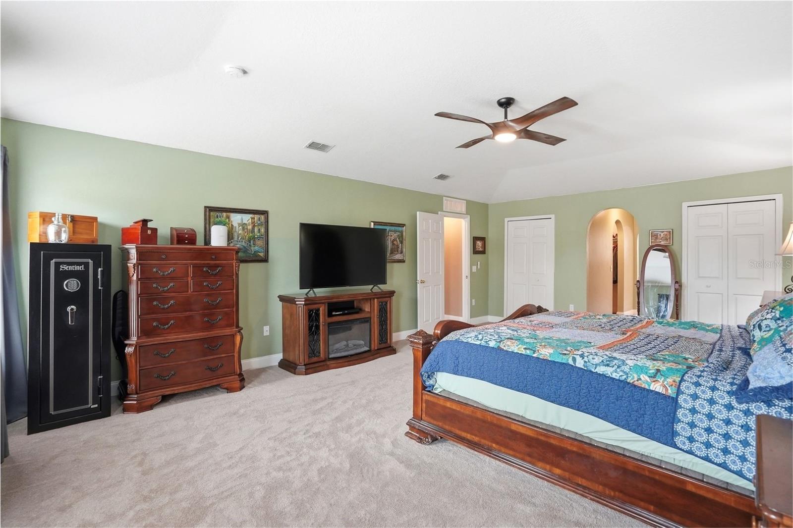 Image 26 of 53 For 467 Granite Circle