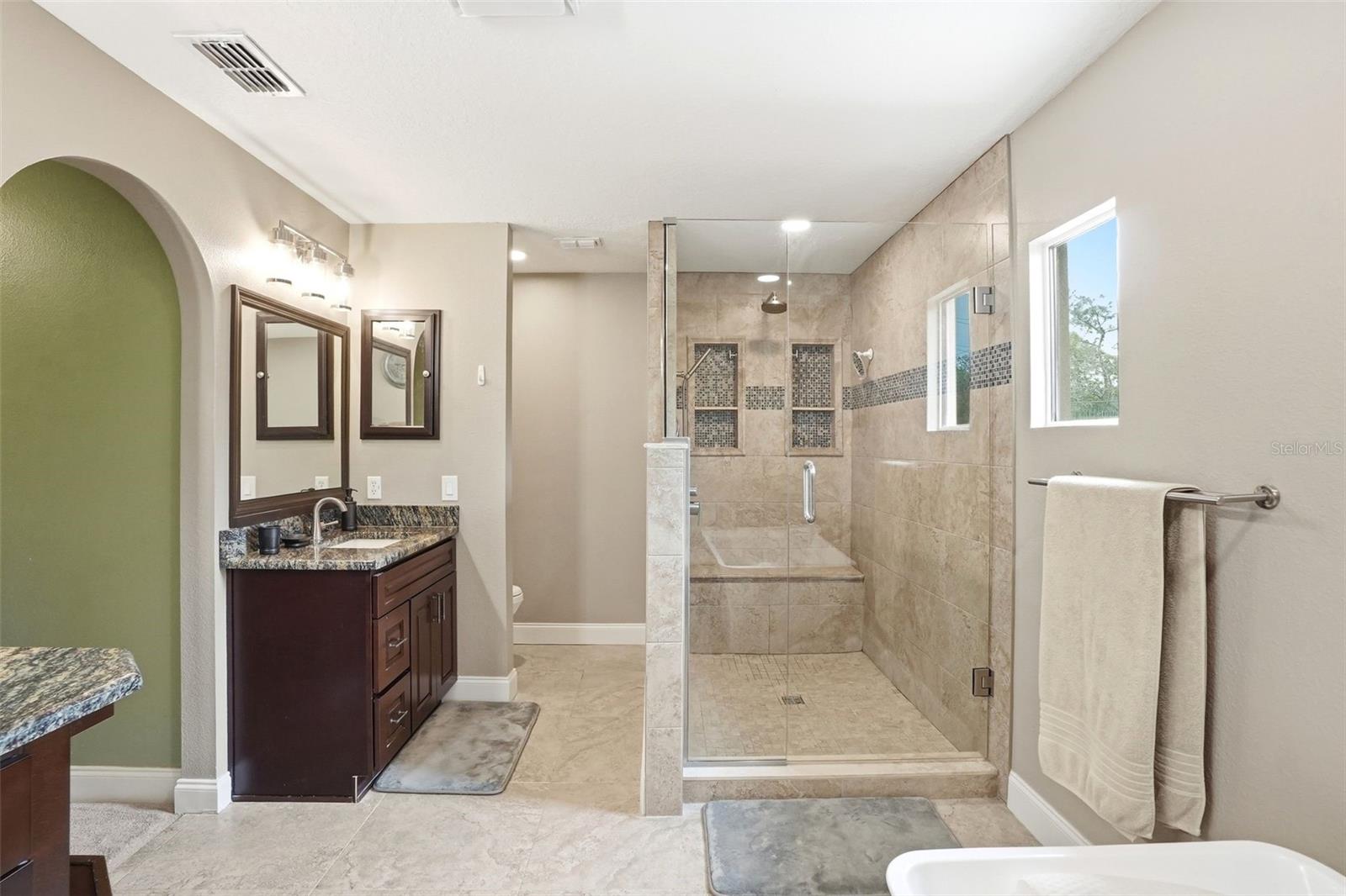 Image 27 of 53 For 467 Granite Circle