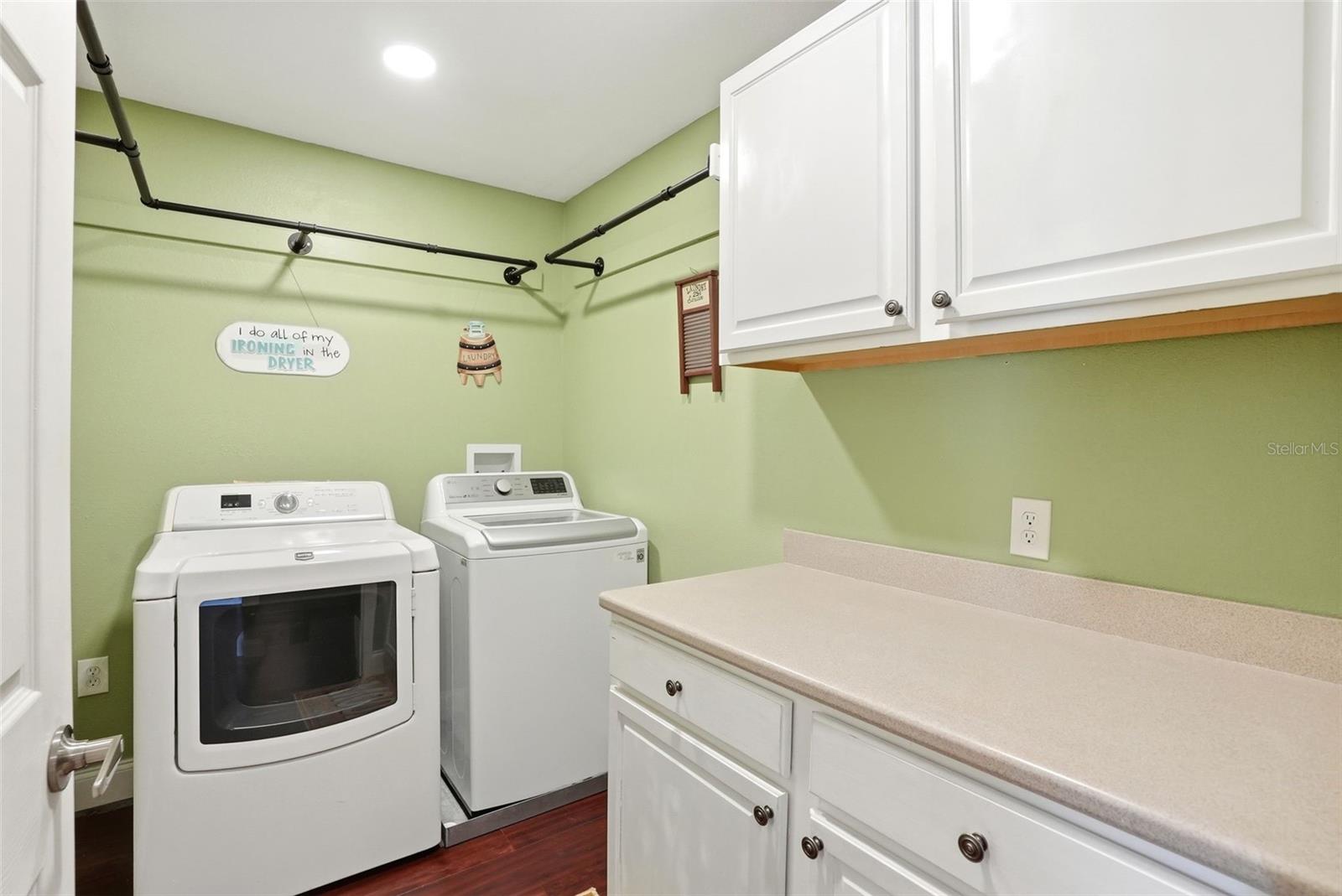 Image 36 of 53 For 467 Granite Circle