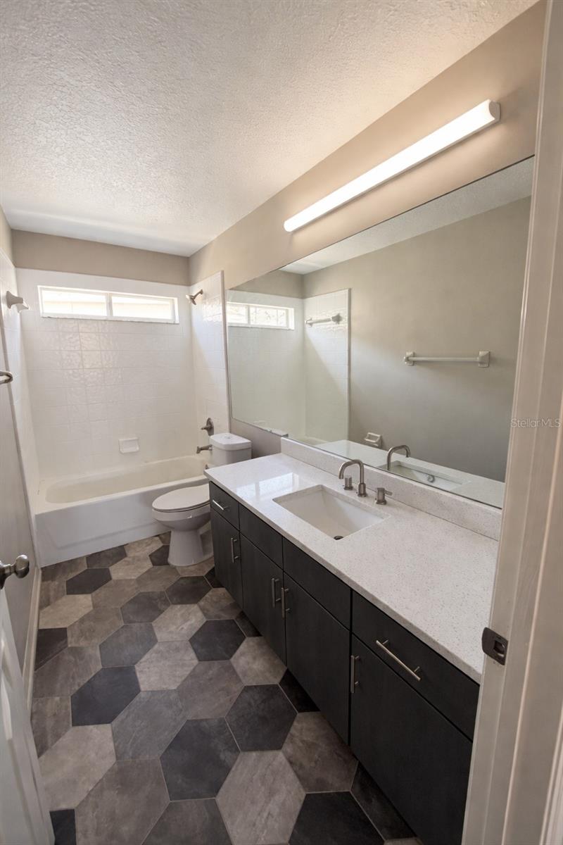 Image 11 of 12 For 14114 Abaco Isle Drive