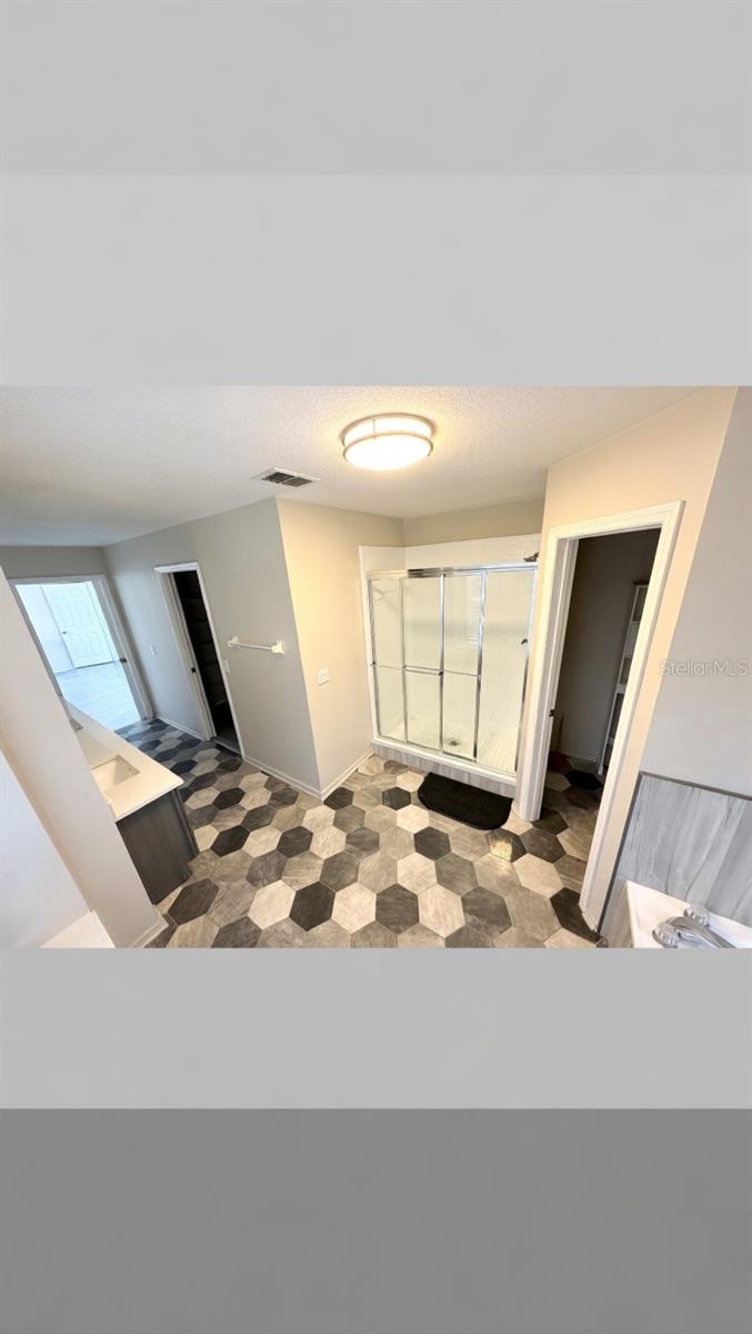 Image 9 of 12 For 14114 Abaco Isle Drive