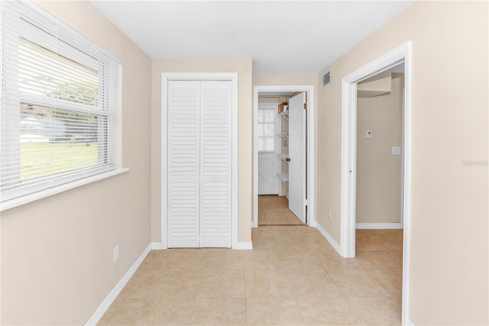 Image 14 of 26 For 885 Wisconsin Avenue