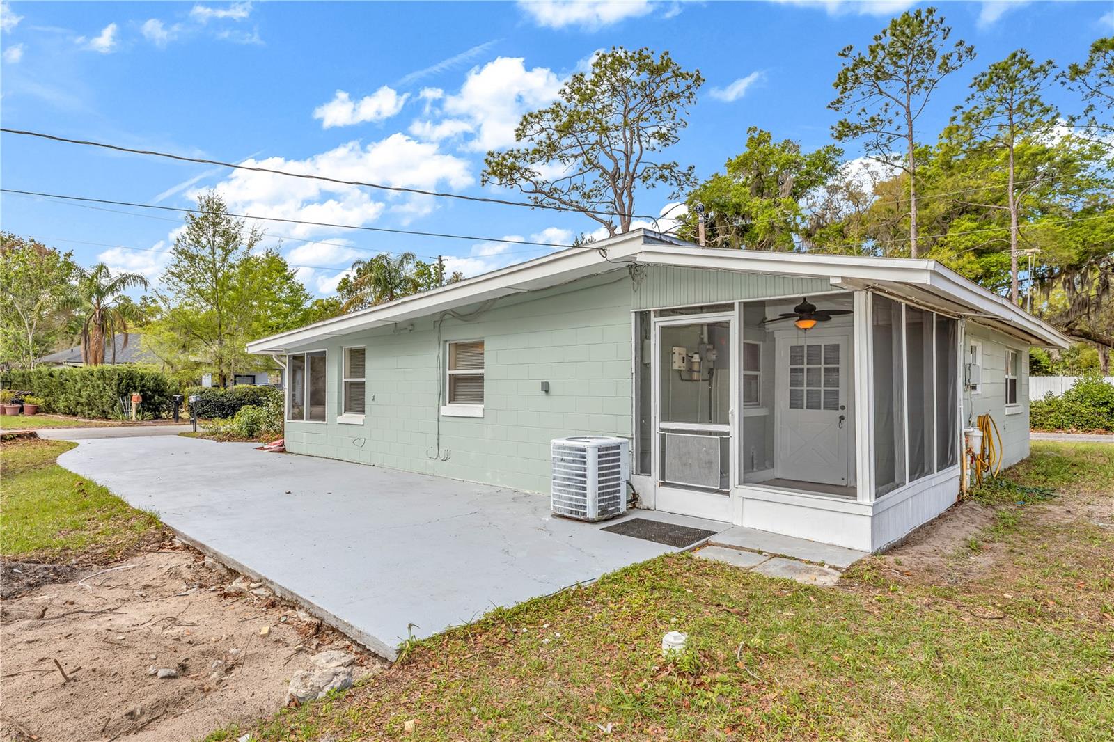 Image 16 of 26 For 885 Wisconsin Avenue