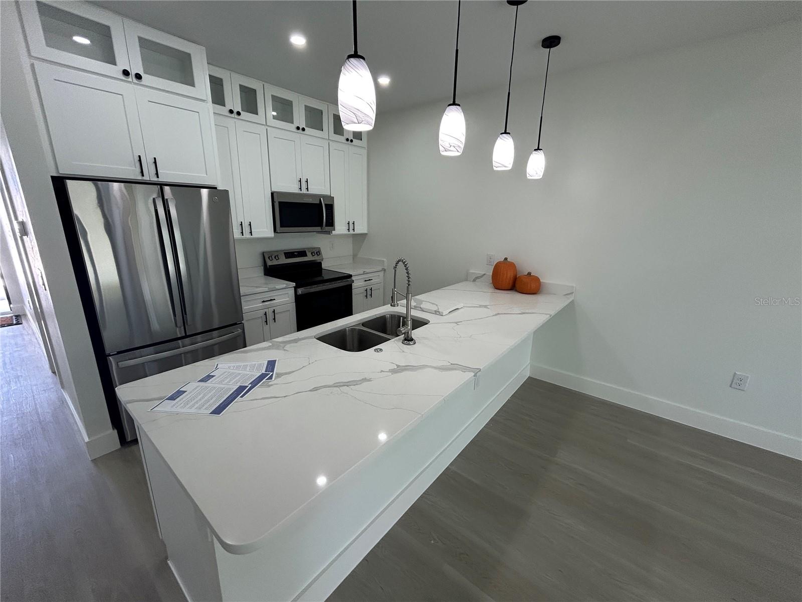 Image 7 of 14 For 7361 Plum Tree