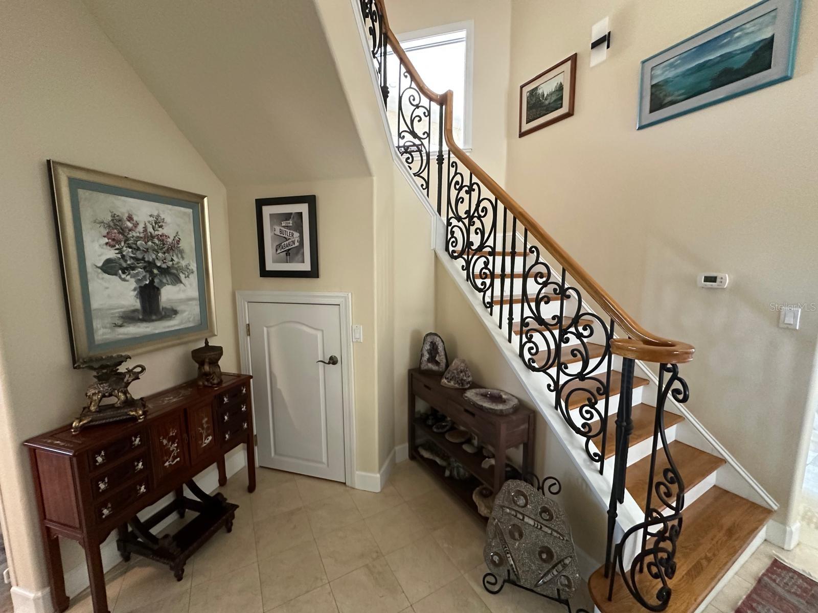 Image 20 of 41 For 8734 Crestgate Circle