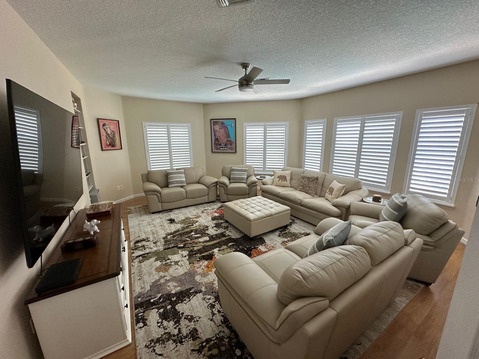 Image 31 of 41 For 8734 Crestgate Circle