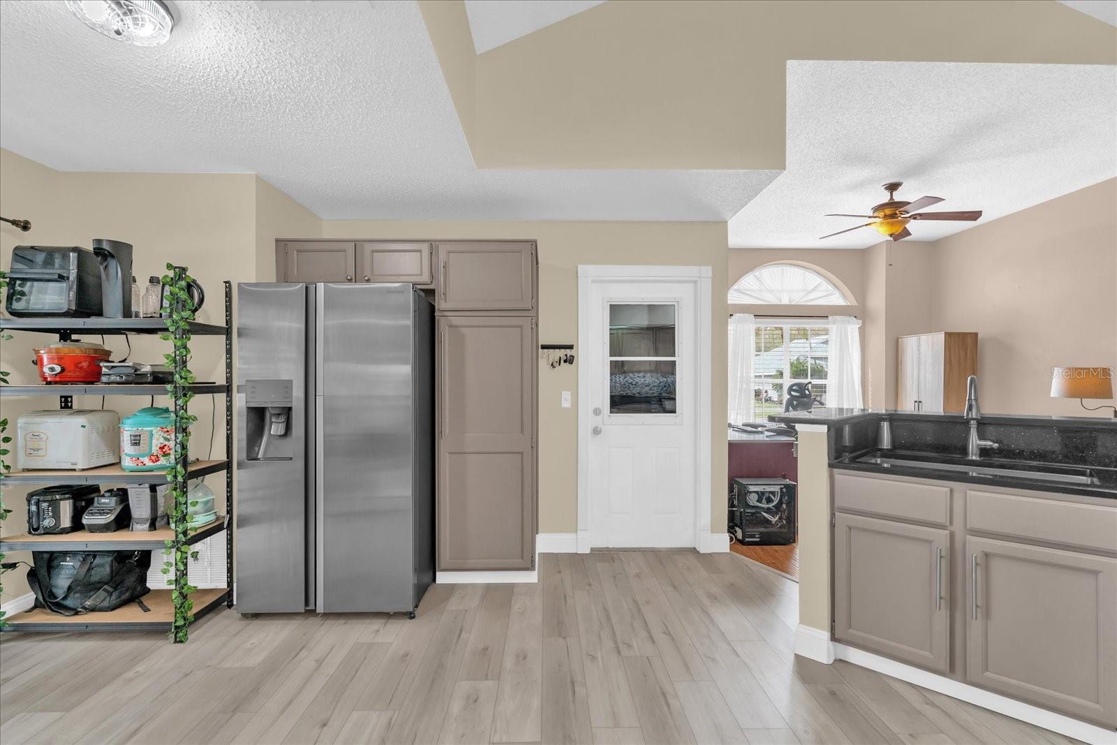 Image 17 of 34 For 739 Virginia Woods Lane