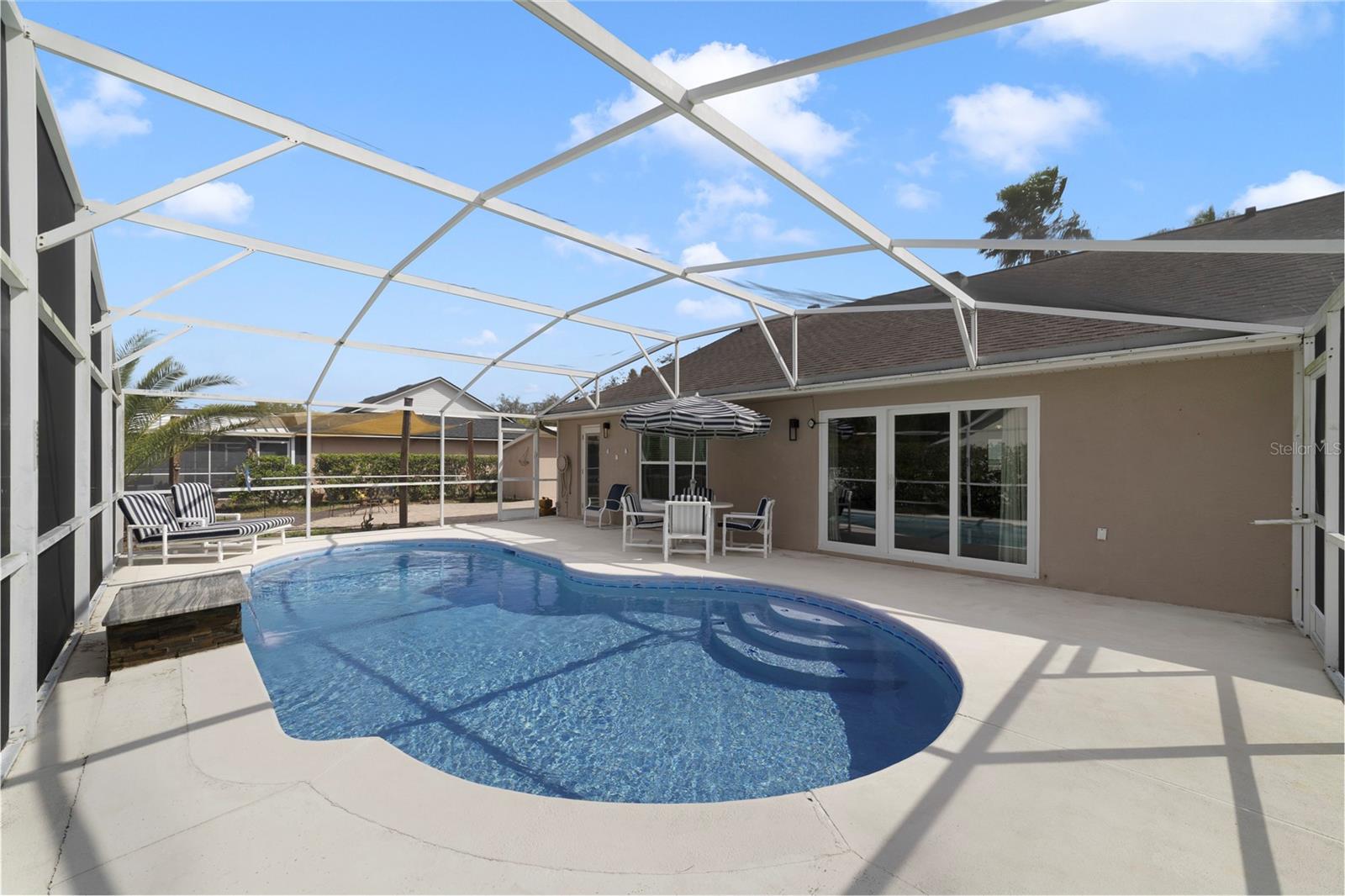 Image 18 of 20 For 213 Sunset Ct