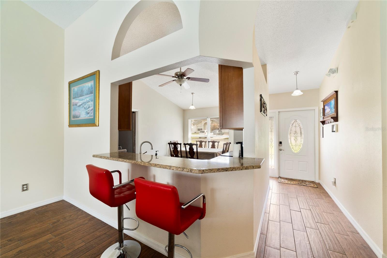 Image 7 of 20 For 213 Sunset Ct