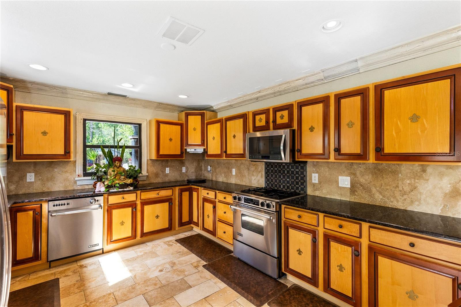 Image 14 of 64 For 14502 Scotch Pine Court