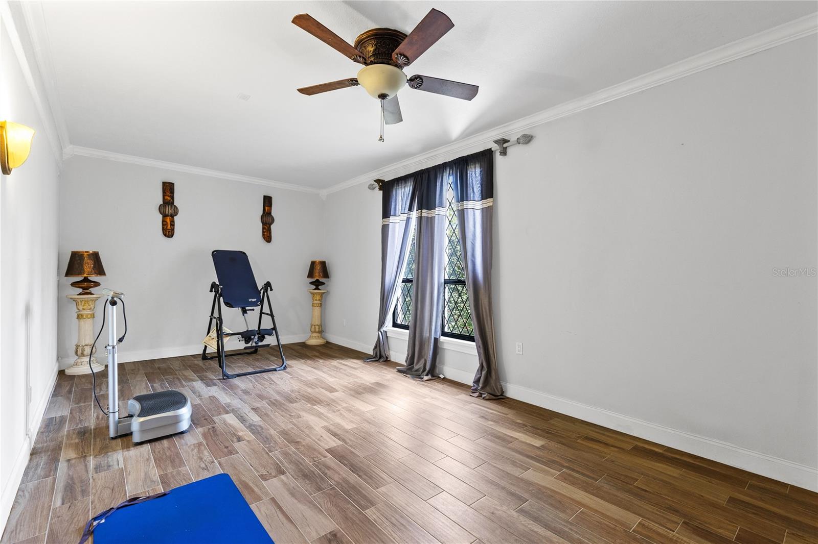 Image 21 of 64 For 14502 Scotch Pine Court