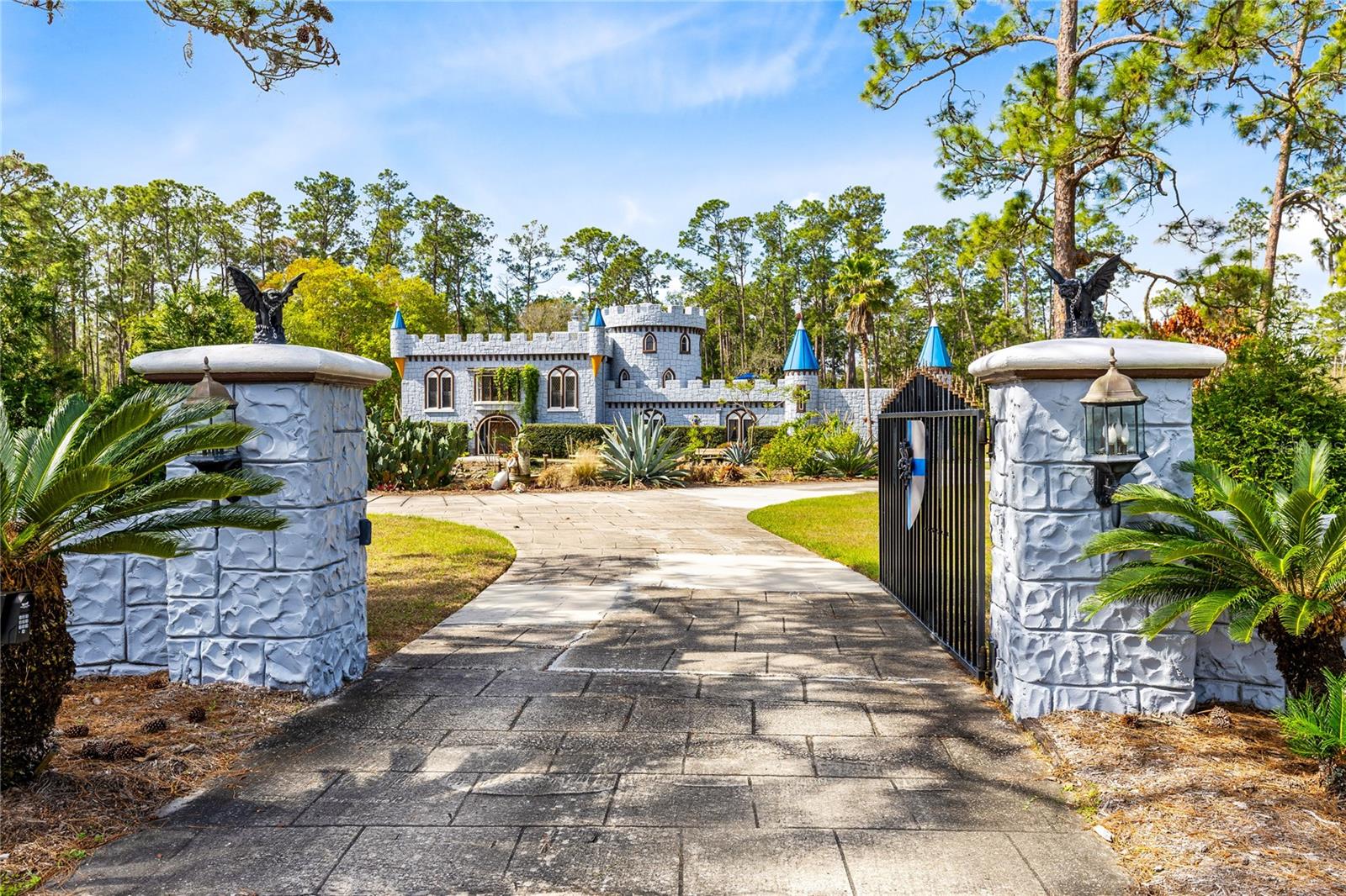 Image 49 of 64 For 14502 Scotch Pine Court