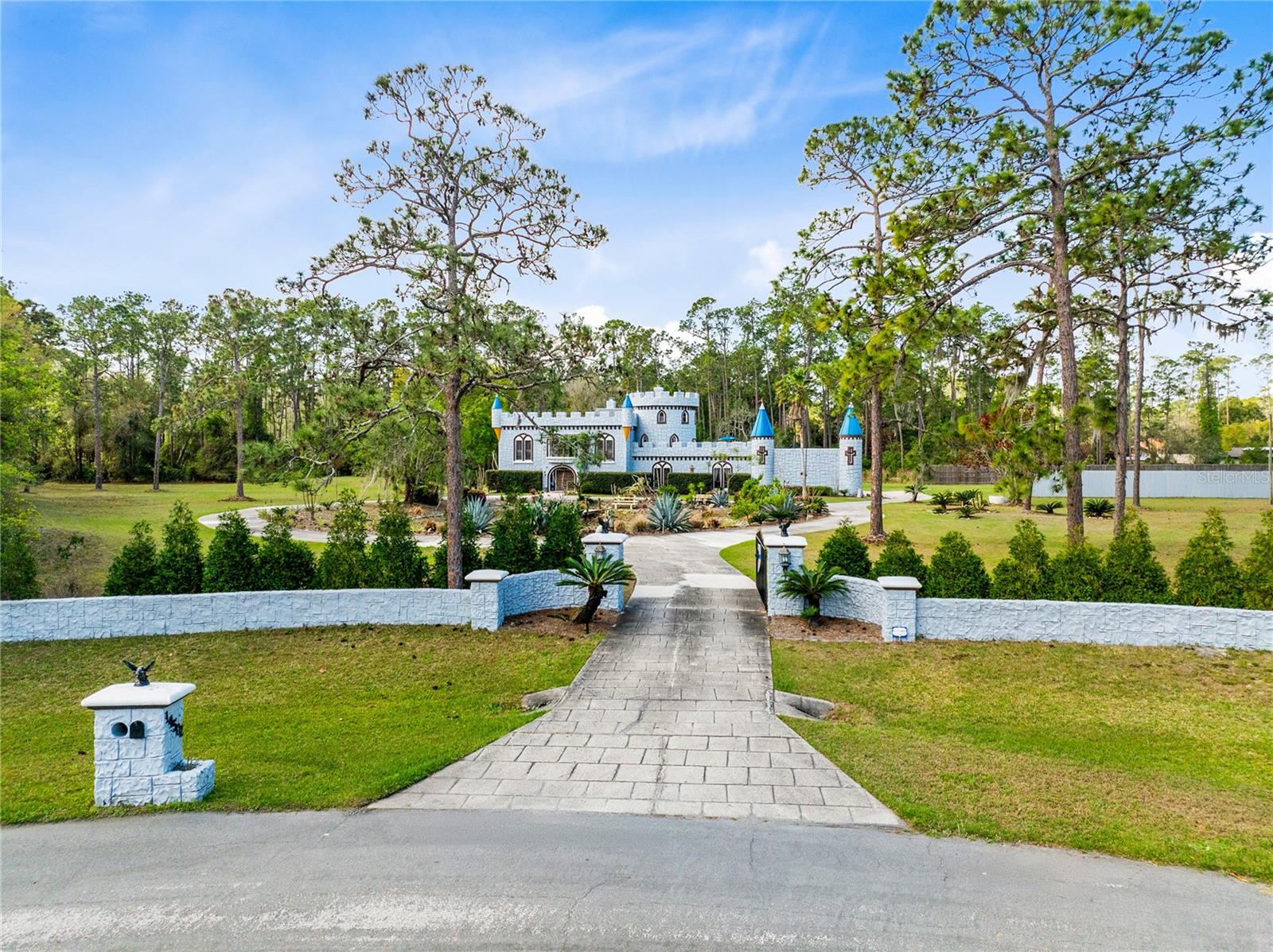 Image 5 of 64 For 14502 Scotch Pine Court